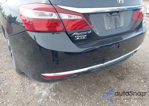 2016 Honda Accord Lx z USA, uszkodzony, nr VIN 1HGCR2F44GA047157